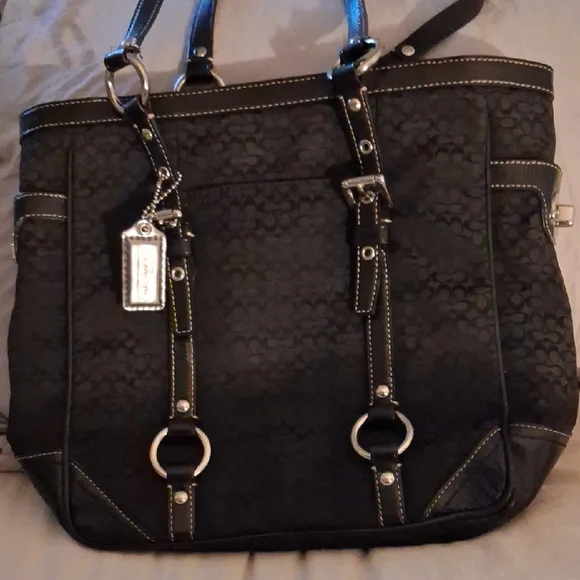 Coach Black Signature Tote Bag - Picture 2 of 8